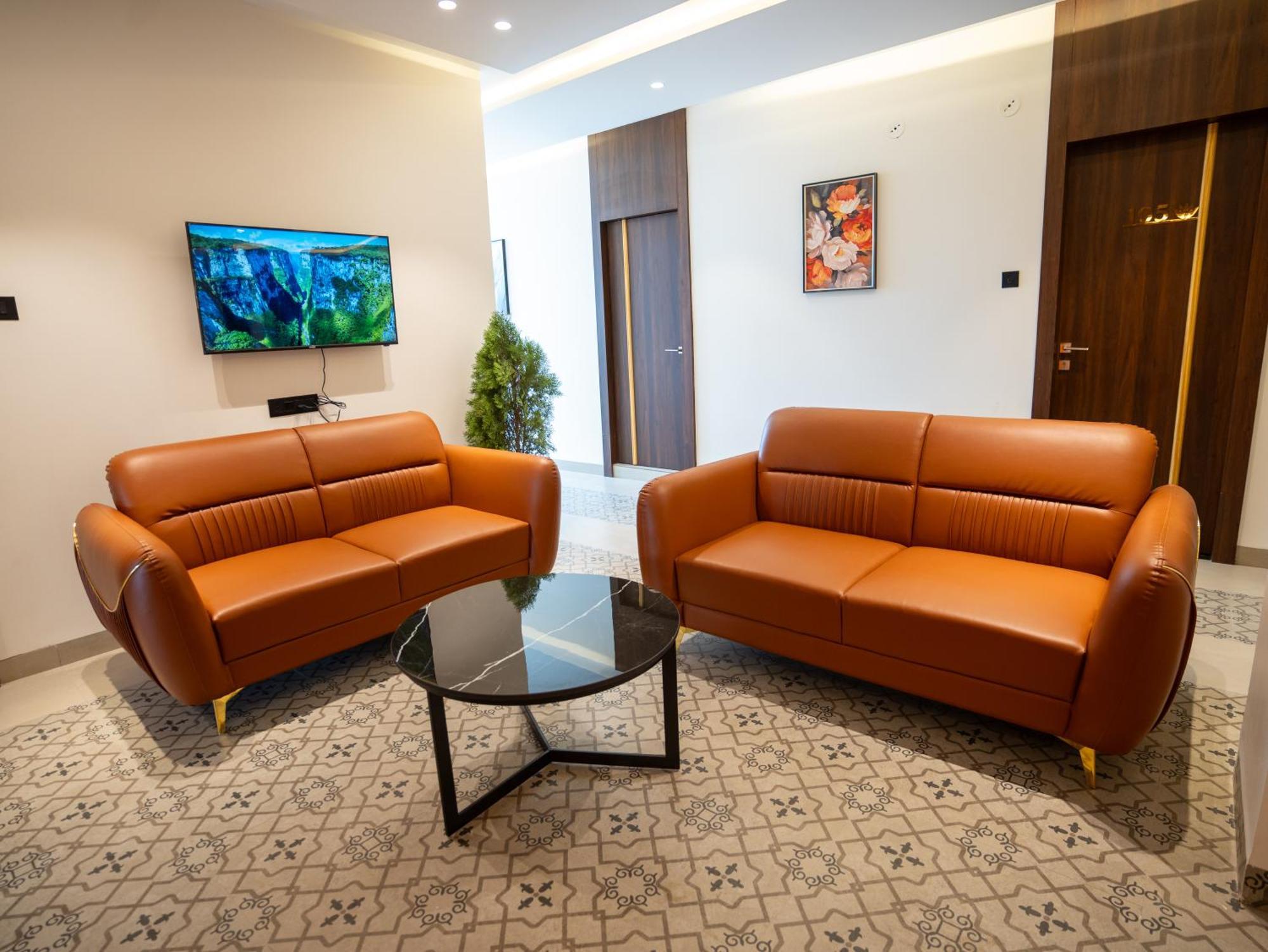 Hotel Alba Inn, Indore Bagian luar foto